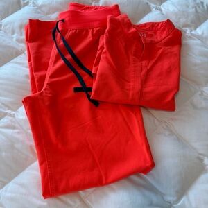 Figs Core Limited Edition Coral Scrubs Set - Womens Small
